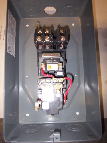 Square D Lighting Contactor Enclosure 8903LXG30 120v Coil 3 Phase 30 Amp Type 1 - Picture 2 of 3