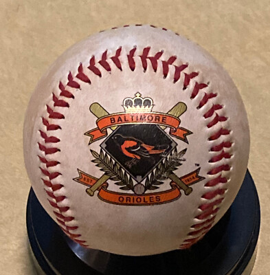 Baltimore Orioles Mudball Collectible Baseball w/HOF Baseball Cards