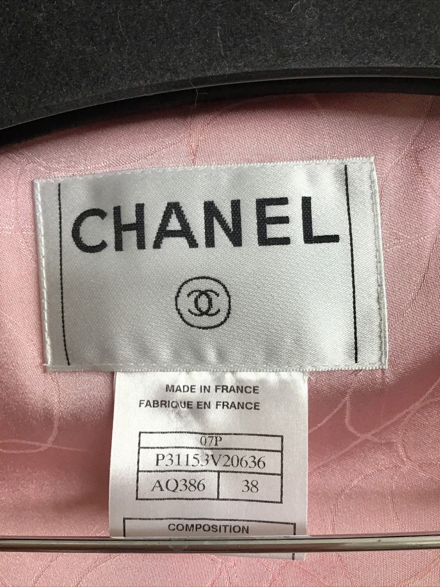 Chanel Jacket Pink Boucle Black Fray Trim 3/4 Sleeve Vintage Chanel Jacket Pink Boucle Black Fray Trim 3/4 Sleeve Vintage