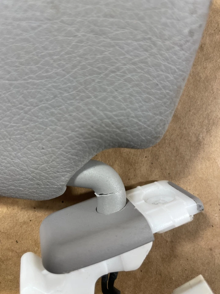 Juego de parasol izquierdo y derecho BMW 328i 335i 2009-2014 vinilo gris OEM. Foto 4 de 4