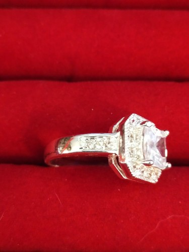 FASHION JEWELRY - RING - WOMEN SIZE 10.25 - LG CZ CENTER STONE & 26 CZ'S - Picture 2 of 4