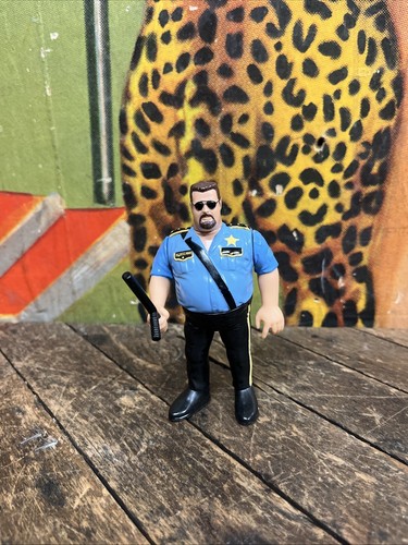 VINTAGE 1990 WWF HASBRO BIG BOSS MAN FIGURE WWE NW...