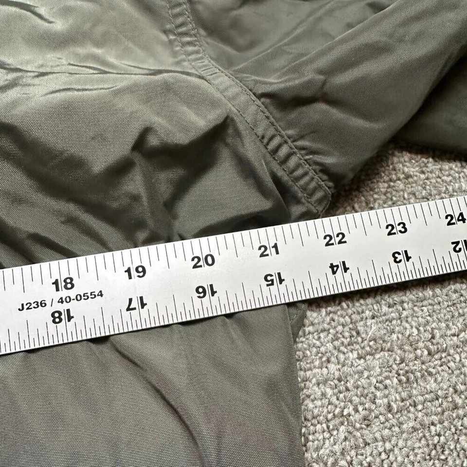 Chaqueta Parka Napapijri Rainforest Nylon Sin Forro en Verde Oliva Talla X-Pequeña Foto 2 de 4