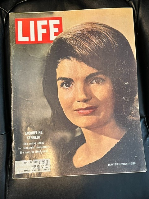 Vintage May 29, 1964, Life Magazine Jacqueline "Jackie" Kennedy