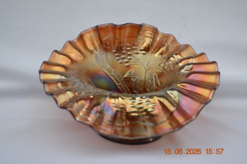 Fenton carnival glass Flowering Dill JIP hat shape---amethyst