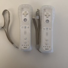 Genuine Nintendo Wii Remote Controllers x2 + Nunchuk x2 Bundle – Tested working