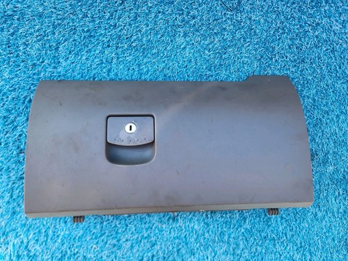 98-01 Volkswagen Beetle Glovebox Door Assembly OEM Storage Compartment Lid GRAY