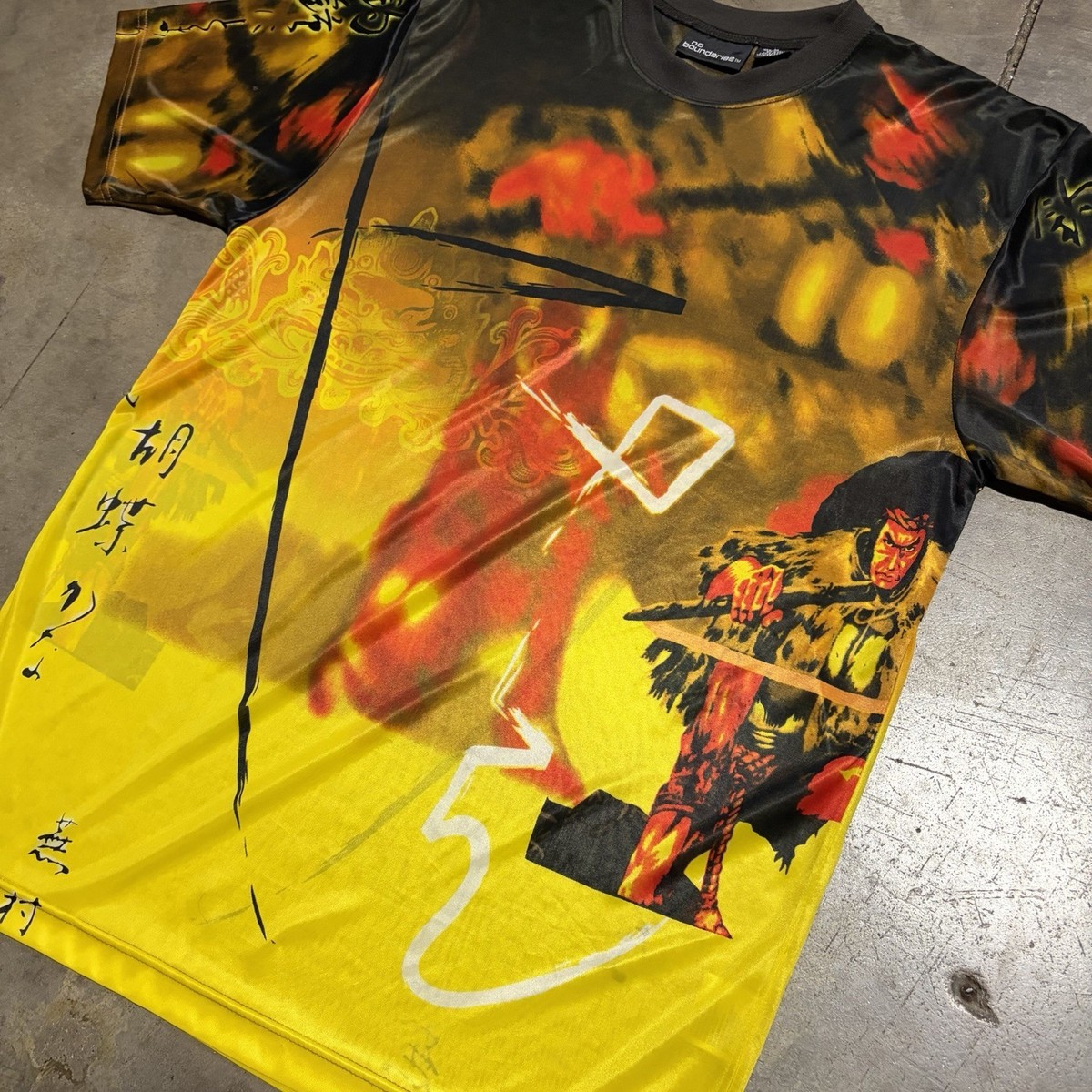 Vintage Y2K No Boundaries Samurai Shirt Men M Anime Japanese AOP
