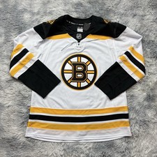 Ultimate Boston Bruins Collector and Super Fan Gift Guide 39