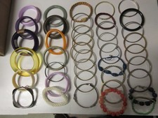 40 COSTUME JEWELRY BANGLE BRACELETS      REAL NICE SET