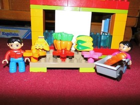 Lego Duplo Supermarket 5608 with Vegetable Stand Cash Register with Sound Fridge Counter Instructions Complete