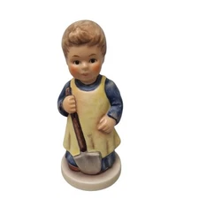 Vintage 1996 Hummel Goebel #727 Garden Treasures Collectible Ceramic Figurine