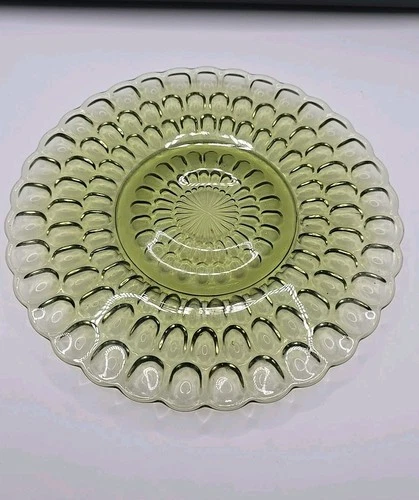 Vintage Uranium Glass Green Depression Plate 8.5 inches GLOWS