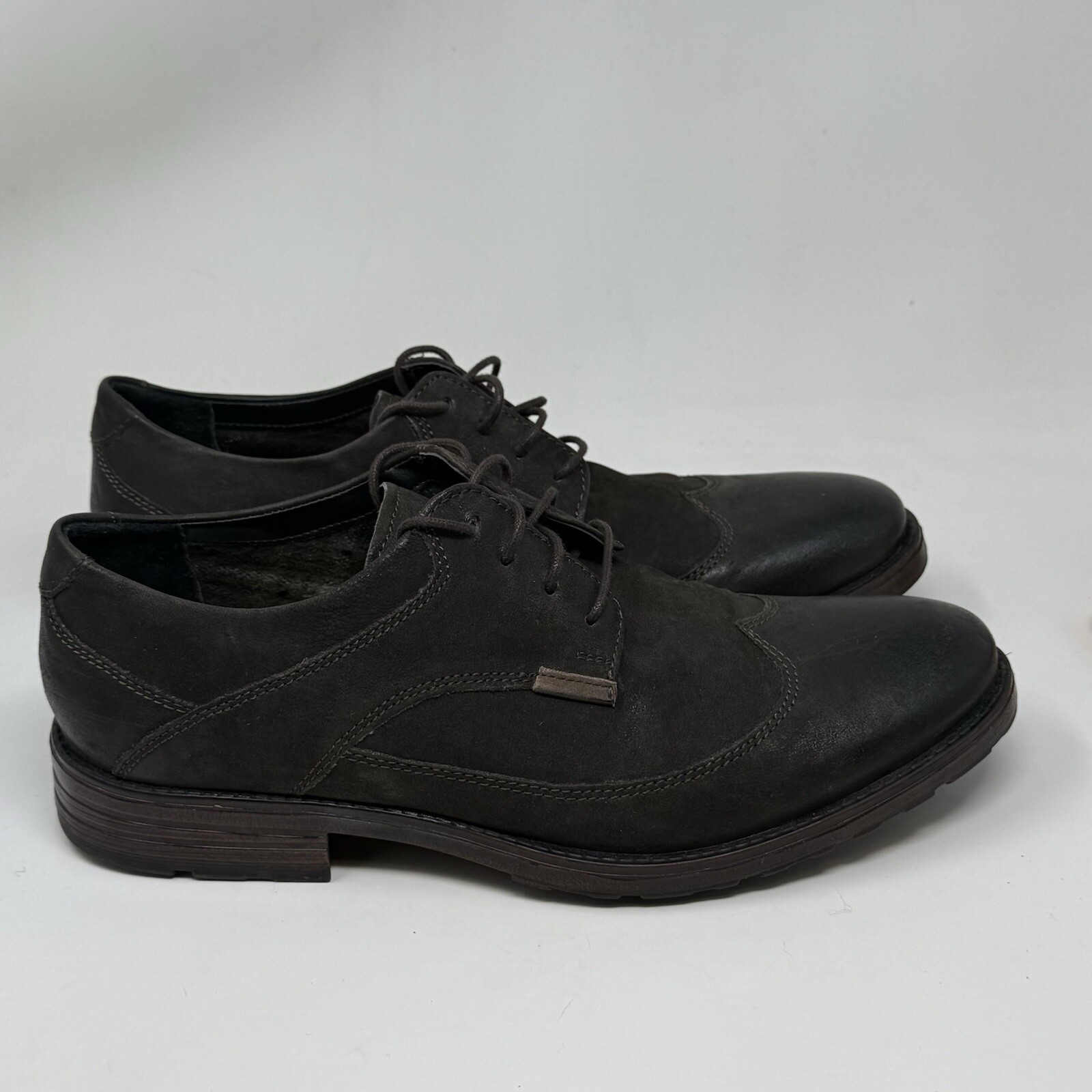 SAOLA Scarpe Clarks Denton Dane Derby uomo 10 M pelle nabuk marrone punta alare Oxford