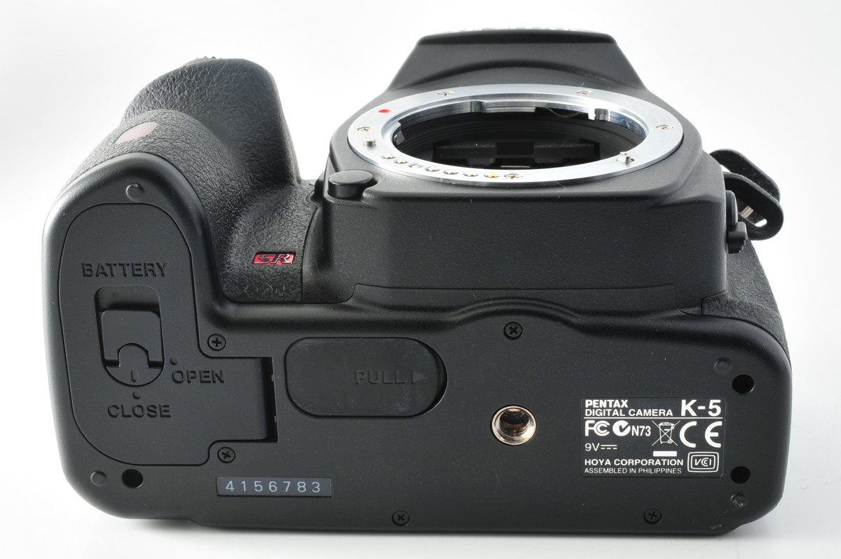 MINT] Pentax K-5 16.3MP Digital SLR Camera 18-55mm DA AL WR From