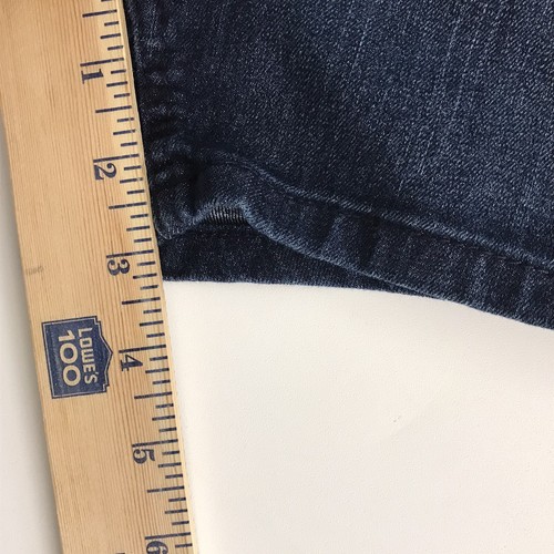 Levi’s Youth Girl Denim Short Size 14 - Picture 7 of 7