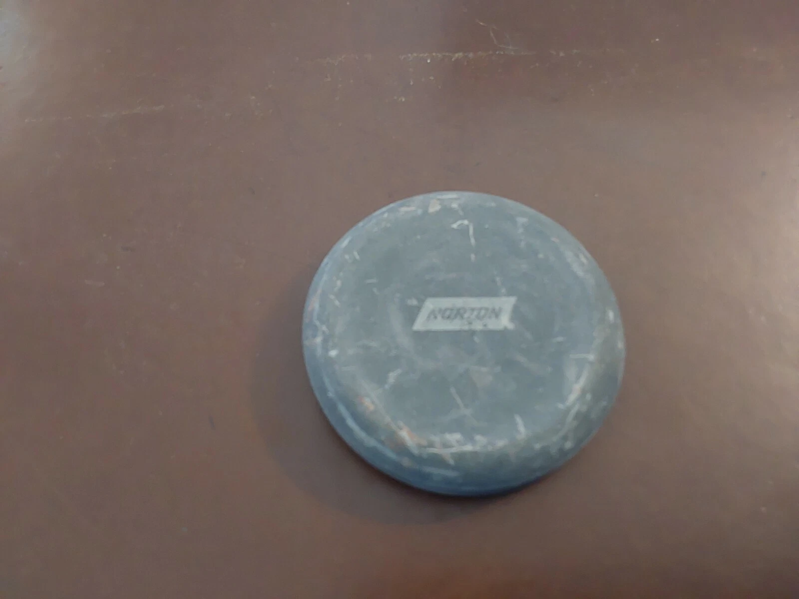 Norton Bear Brand Round Dual Grit Sharpening Stone tools, knives Axes