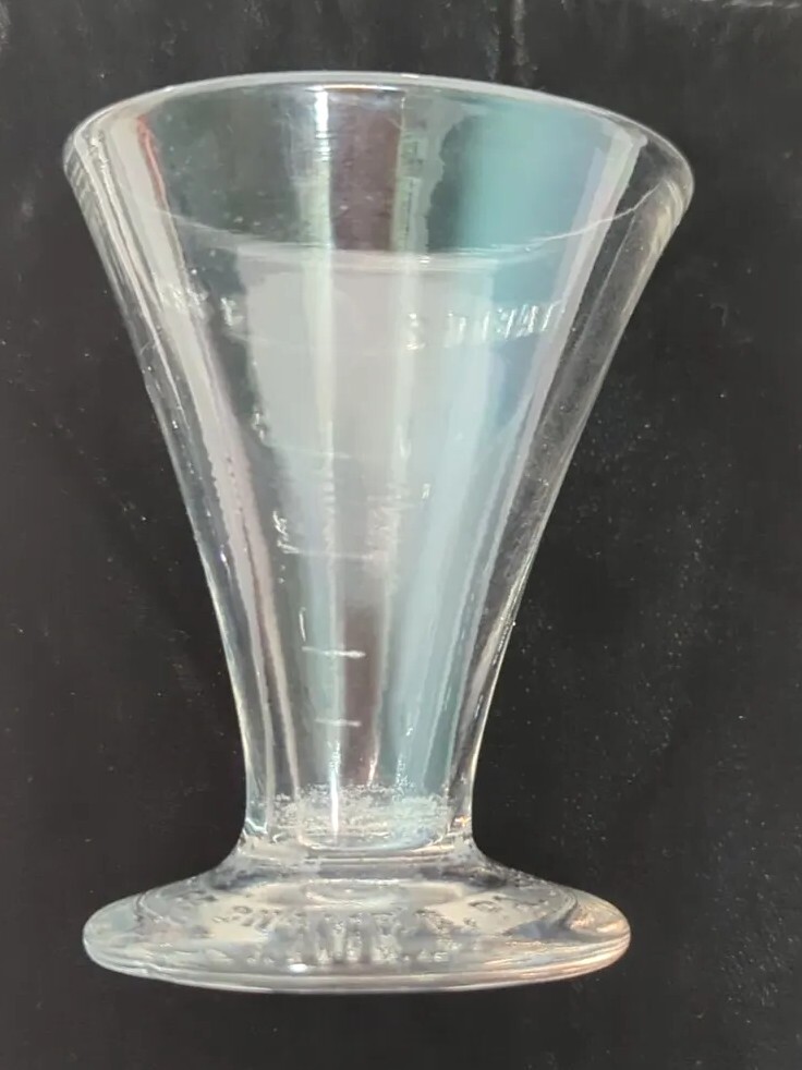 Rare vintage graduated apothecary cylinder conical beaker pharmacy
