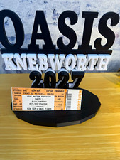Oasis Knebworth 3D Display Sign Desk Ornament Display Stand Black & White