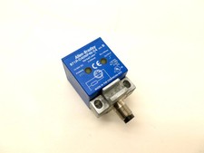 Allen-Bradley 871P-D40NP40-D4 Proximity Switch VersaCube 10-60Vdc 2-200mA NEW