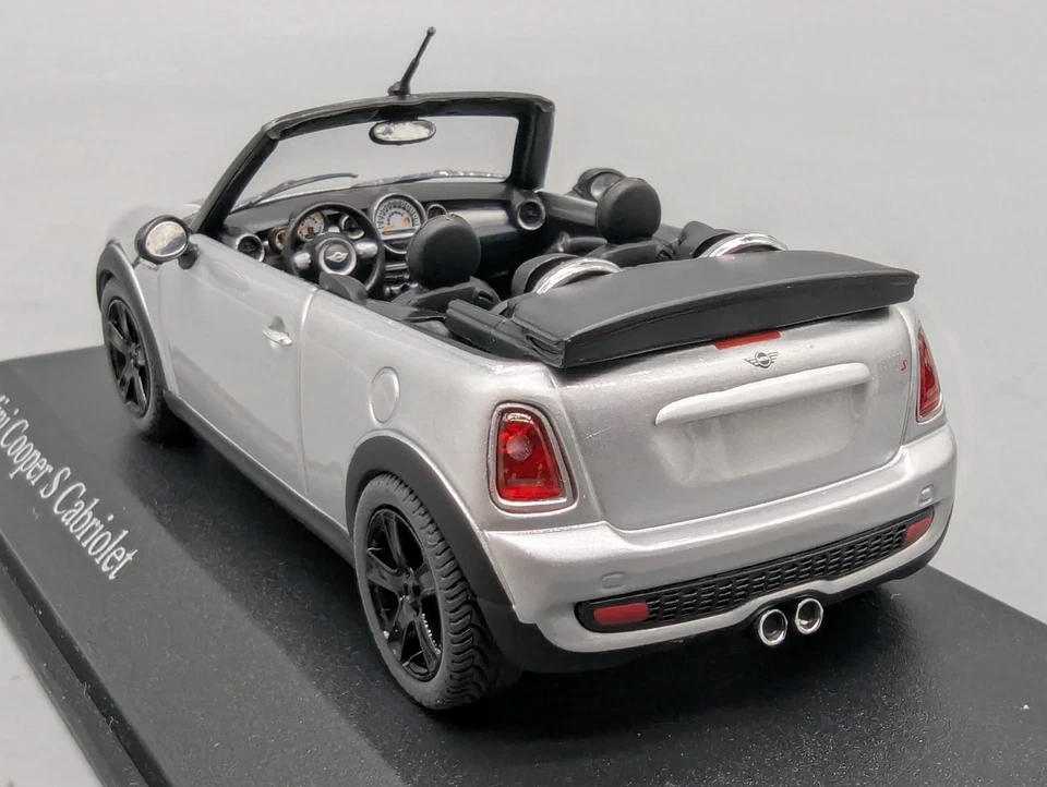 Modellautos 1:43 Minichamps Mini Cooper S Cabriolet Pure Silver 2009 mit OVP - Bild 4 von 4