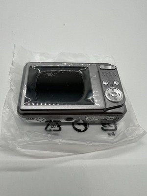 Fujifilm FinePix AX660 Silver Digital Camera 16MP 5x Zoom Boxed
