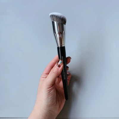 SEPHORA Pro Slanted Buffing Brush #88 Makeup Synthetic Bristle Foundation