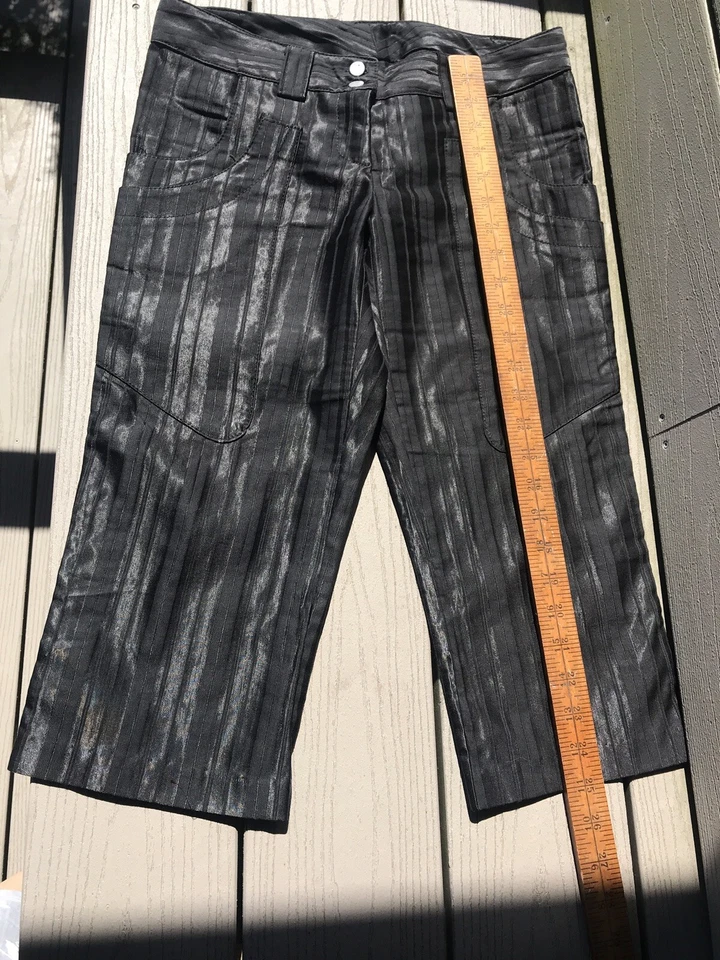 Pantalones Cortos Poleci Negros Talla 4 Pequeños Agujeros para Cinturón Bolsillos Fromt Cremallera Botones Foto 3 de 4