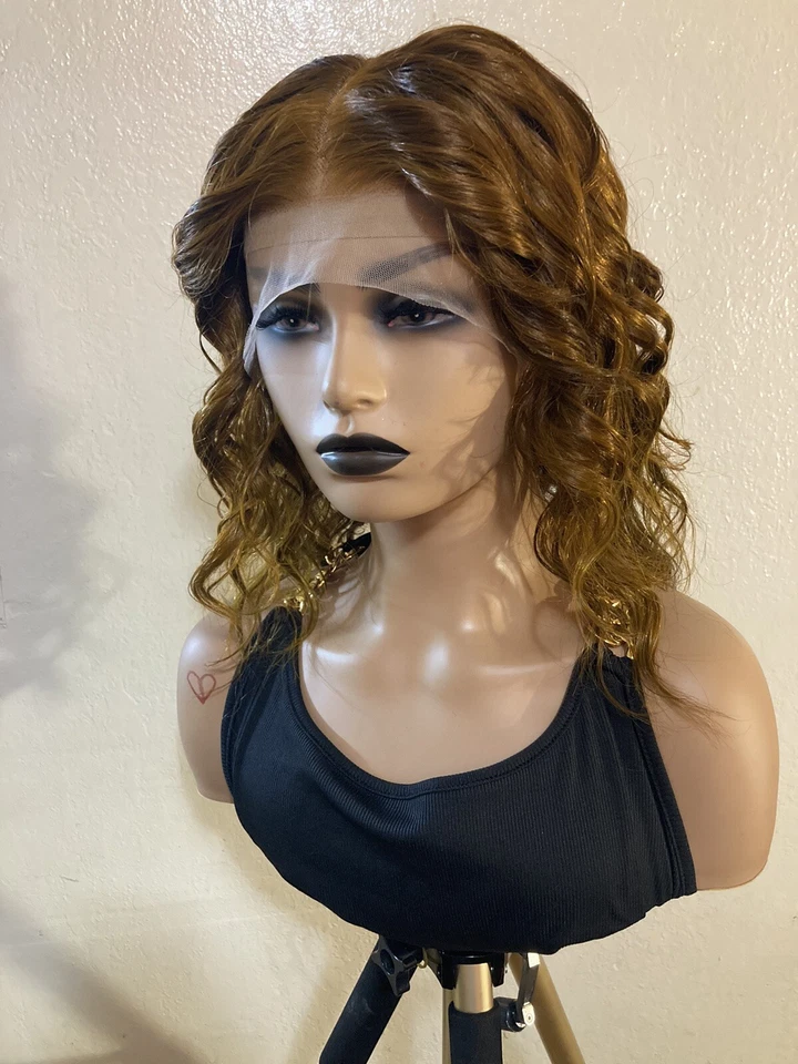 Peluca de cabello humano frontal de encaje canela Foto 4 de 4