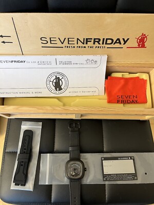 独特な店 セブンフライデー SF-P3/01 SEVENFRAIDAY 腕時計(アナログ