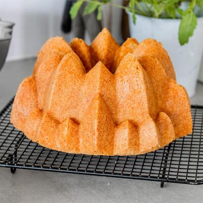 MasterClass Non-Stick Decorative Peak Cake Tin