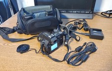 NIKON Coolpix 8700 8.0 MP Mega Pixels Camera Kit