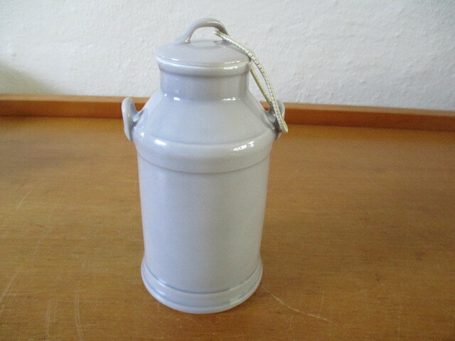 Kleine Milchkanne Bing & Gröndahl Nr. 320 Höhe 12,5 cm