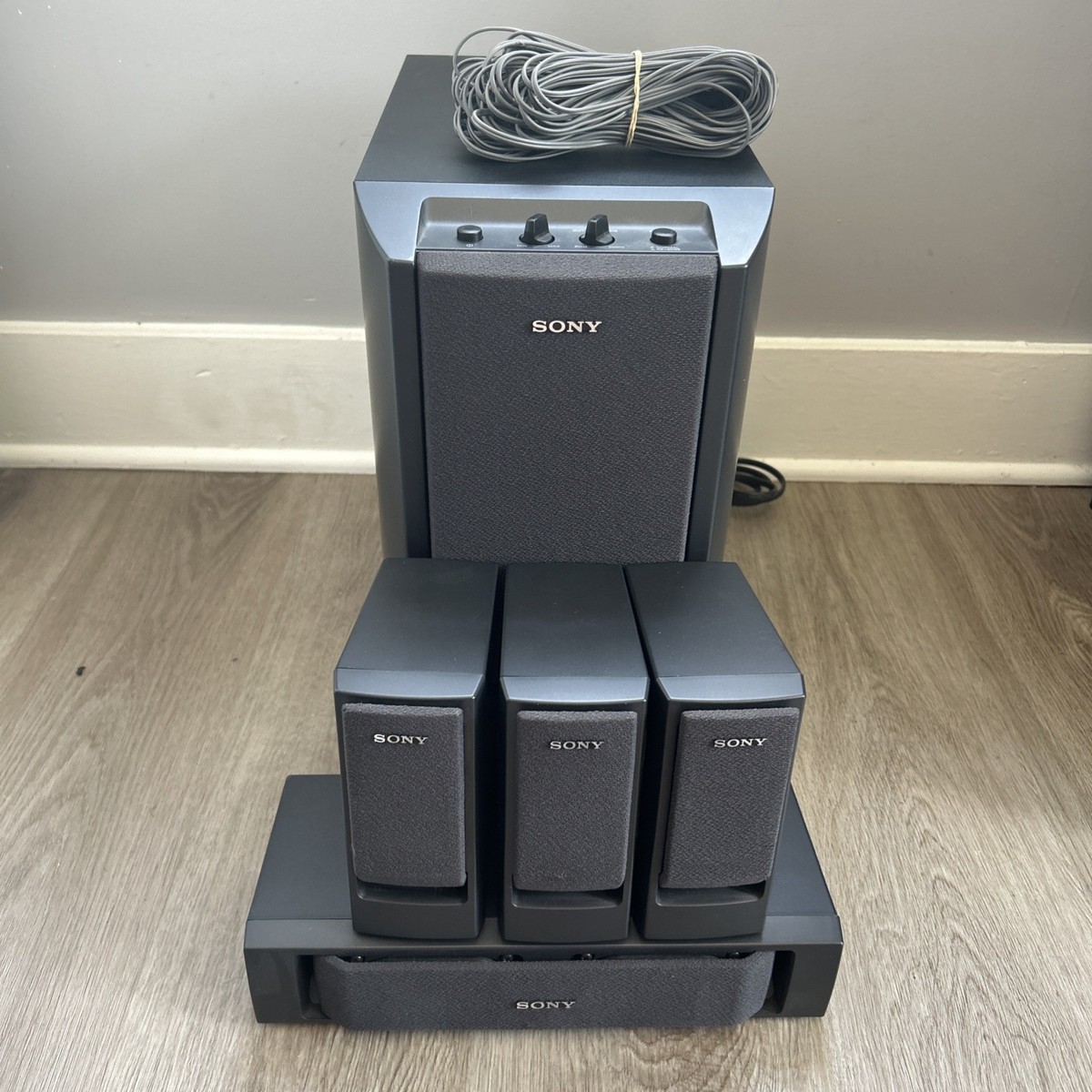 Sony SA-W303 Surround Sound Powered Subwoofer 4 Speakers Set w