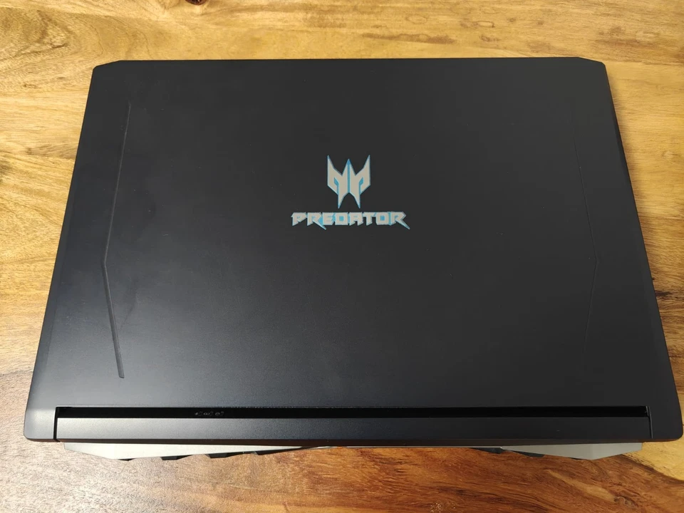 Acer Predator Helios 500 ph517-51 GTX 1070 8GB RAM 32GB (16x2) 2,76 TB (SSD)
