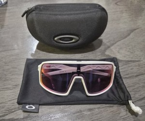 Oakley Sutro Lite Sweep Vented | eBay