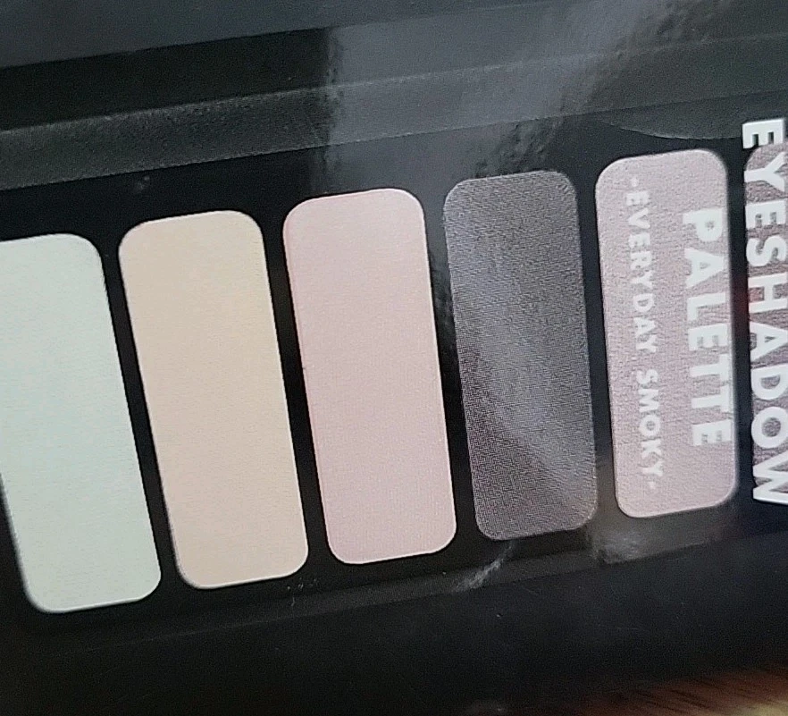 e.l.f. Eyeshadow Palette Ten Shades 83278 Everyday Smoky Brown Gray Tan - Image 2 of 4