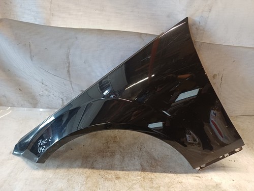 70C** Mercedes-Benz W204 C-klasse Kotflügel Links F.197 Obsidianschwarz