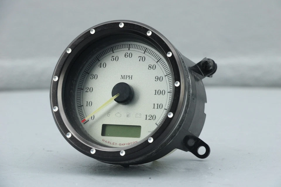 2011 Harley Street Glide Speedometer Odometer Gauge Assembly + Bezel VIDEO - Image 4 of 4