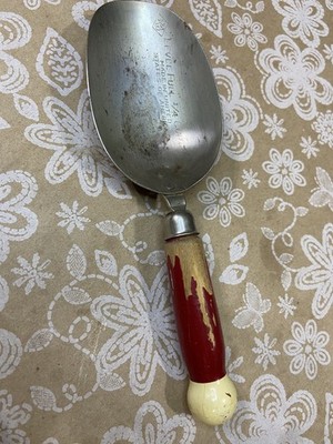 A&J Stainless Measuring Scoop- Wood Red & cream color Handle Vintage