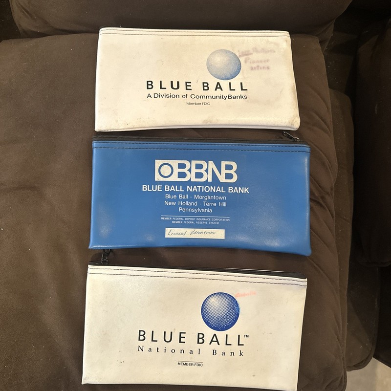 3 Vtg  Money Bank Bags Blue Ball National Bank Pa two white one blue zip works