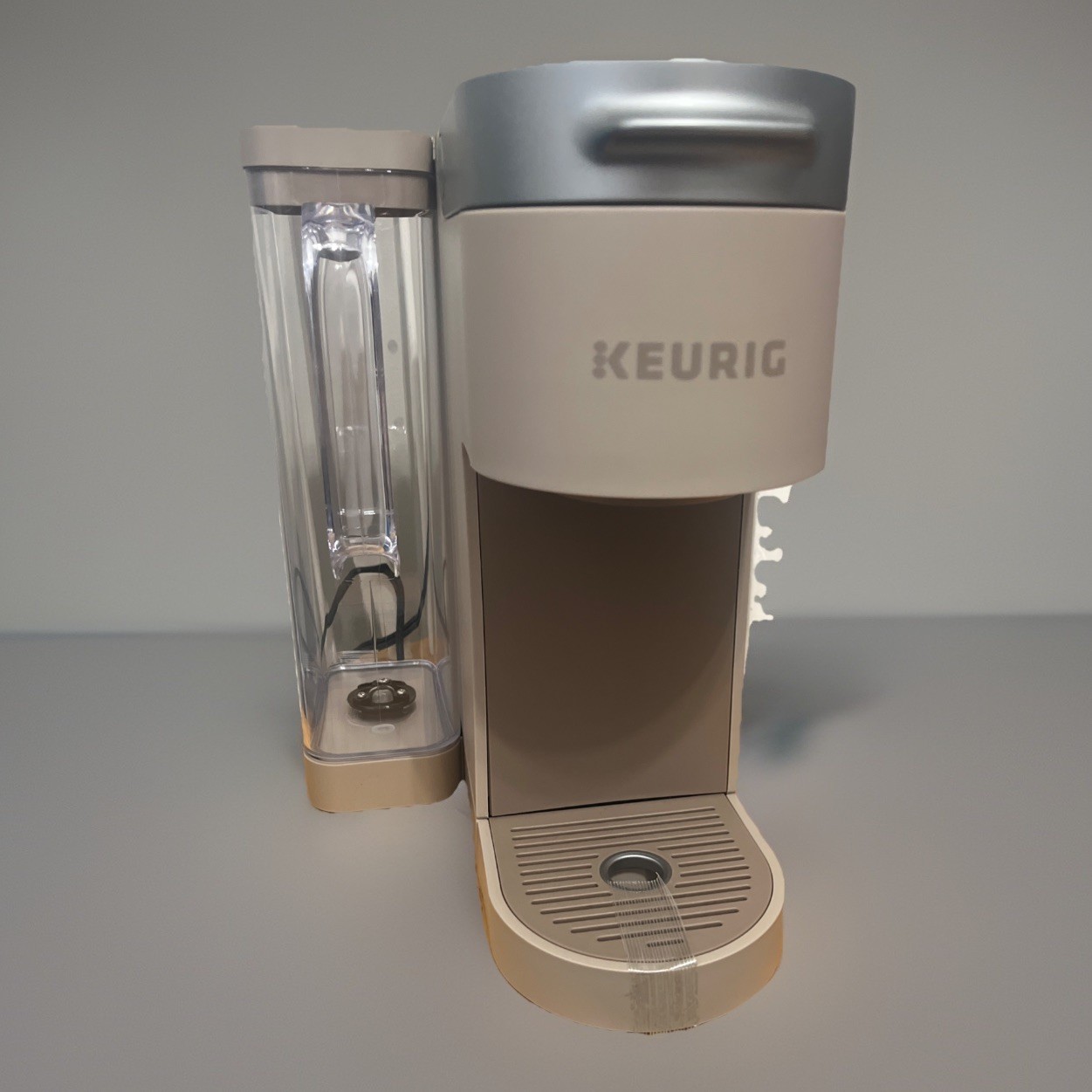 Tan/silver With Reservoir Water Filter