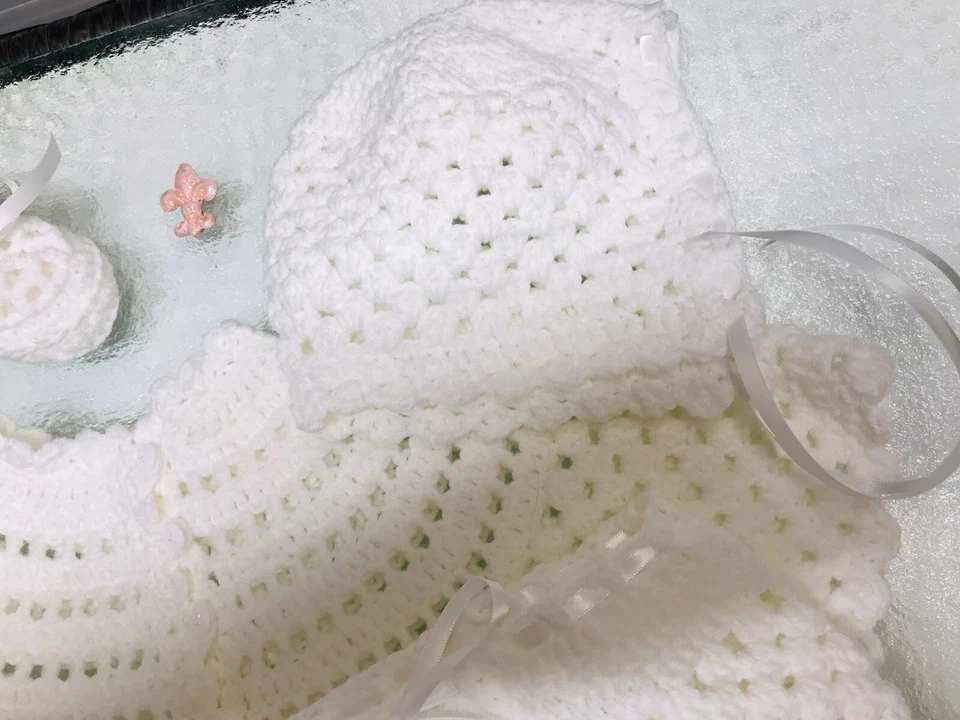 Botines Bebé Chaqueta Gorro Bragas Crochet Hecho a Mano Recién Nacido 3 Meses Blanco Crema Foto 3 de 4