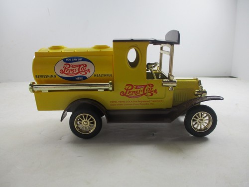 Golden Wheels Yellow Pepsi Cola Truck with box - Picture 14 of 24