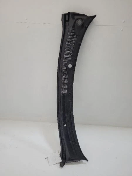 Painel de ventilação capô Chevrolet Sonic 2013-2020 - Imagem 4 de 4