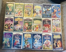 Lot of 18 Disney Classic Masterpiece Collection VHS Tapes   Vintage Clamshells