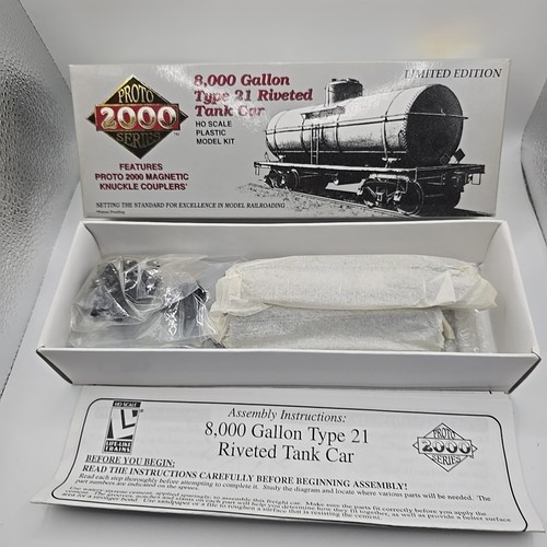 Proto 2000 escala HO realista: serie de vagones cisterna de 8.000 galones #21283 carcasa #1453 | Zustand: New