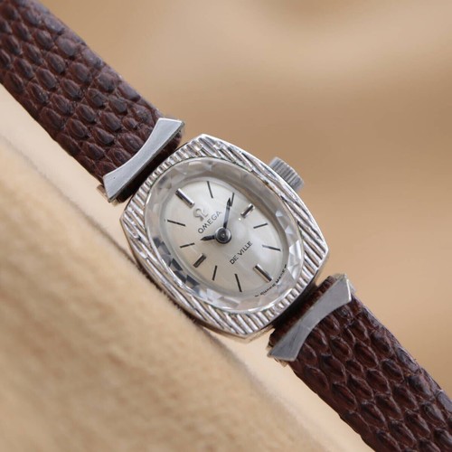 Omega De Ville Tonneau Silver Manual Women Vintage 1969