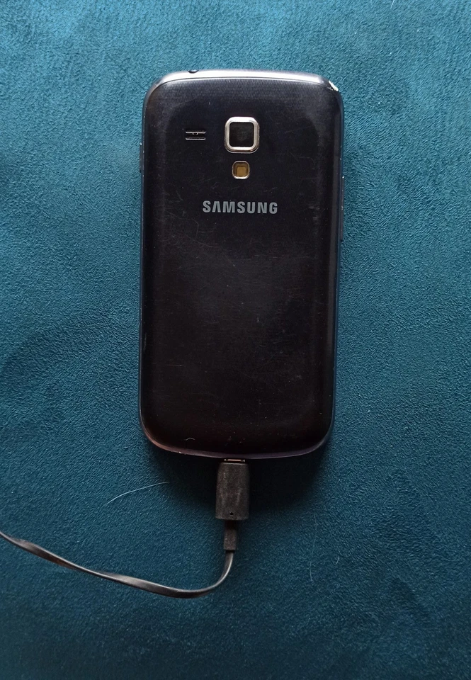 Telefono Cellulare Smartphone Samsung Galaxy Pocket GT-S5300 - Immagine 2 di 4