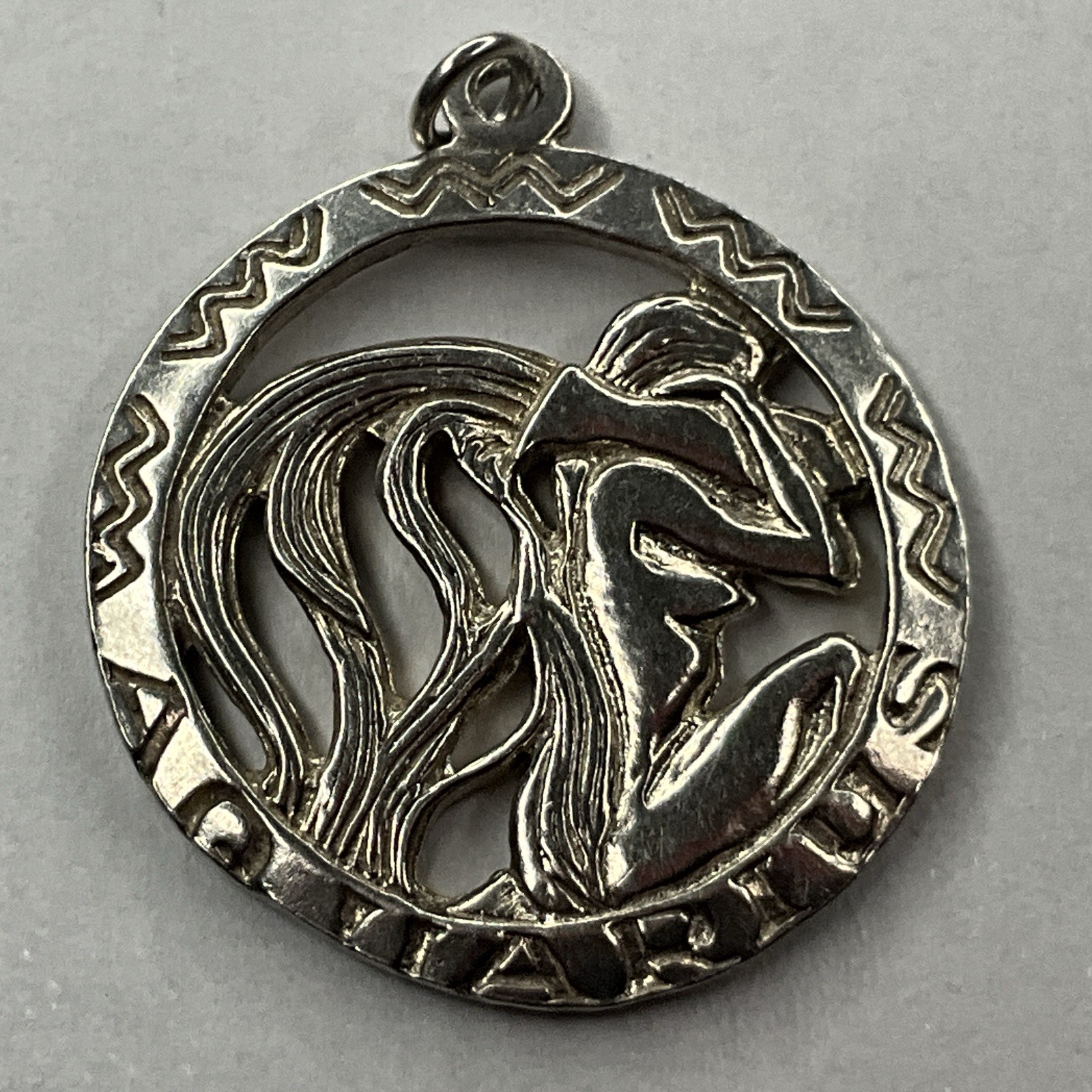 Vintage Hallmarked 1977 Solid Silver Aquarius Pen… - image 4